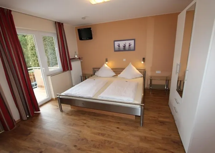 فندق Landgasthof Zur Alten Scheune تْسفايبرُكن