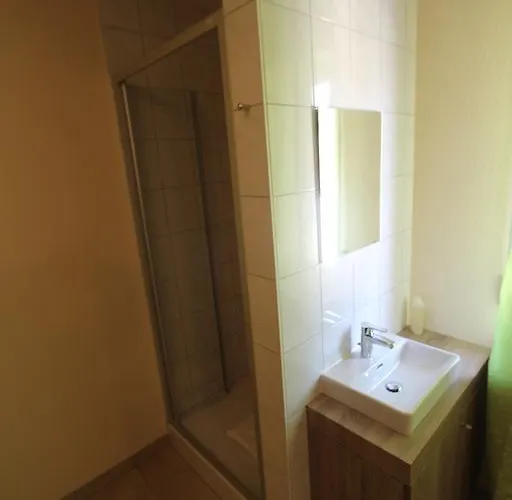 فندق Landgasthof Zur Alten Scheune تْسفايبرُكن